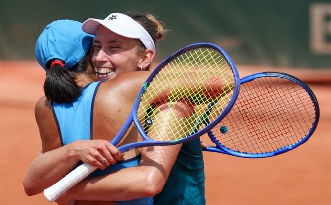 Belgian Elise Mertens (R) and Chinese Zhang Shuai celebrate after winning a doubles tennis match between Argentinian-German pair Fossa Huergo-Korpatsch and Belgian-Chinese pair Zhang-Mertens, in the second round of the women s doubles at the Roland Garros French Open tennis tournament, in Paris, France, Saturday 30 May 2026. This year s tournament takes place from 18 May to 07 June. Mertens-Shuai won 6-1, 6-1. VIRGINIExLEFOUR  x175460033x
