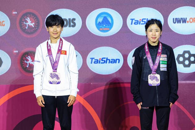 U17 Wrestling Asian Championships Podium 43kg WW Bronze Asema Asangaryeva KGZ , Nonomi Shida JPN Copyright: xAmirrezaxAliasgarix xUnitedxWorlx Kadir Caliskan United World Wr