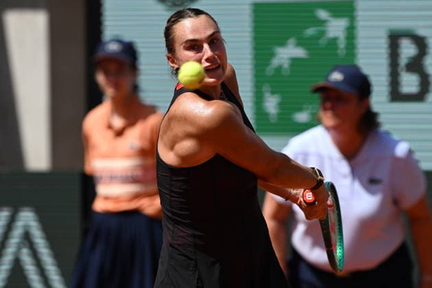 2026 French Open (Roland-Garros) - Day 7 PARIS, FRANCE - MAY 30: Aryna Sabalenka in action against Daria Kasatkina (not seen) of Australia during the Women’s Singles third-round match on Day Seven of the 2026 French Open at the Roland-Garros Complex in Paris on May 30, 2026. Burak Akbulut Anadolu Paris France. Editorial use only. Please get in touch for any other usage.  Copyright: x2026xAnadoluxBurakxAkbulutx