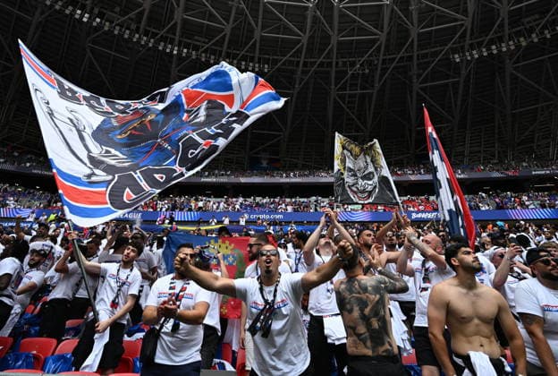PSG Fans at UEFA Champions League Final - Budapest PSG fans seen in the stands ahead of the UEFA Champions League Final between Paris Saint-Germain and Arsenal at Puskas Arena in Budapest, Hungary on May 30, 2026. Photo by Alexis Jumeau ABACAPRESS.COM Budapest Hungary  Copyright: xJumeauxAlexis ABACAx