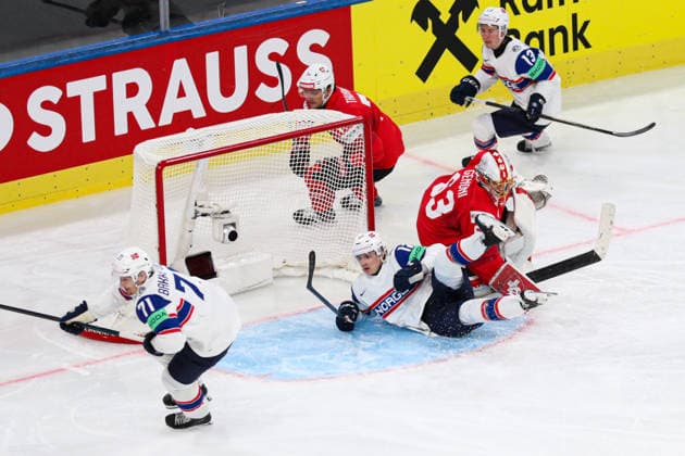 IPA85185763 - 63 GENONI Leonardo (SWI) during IIHF World Championship, WM, Weltmeisterschaft - Semifinal - Switzerland vs Norway, Ice hockey, Eishockey in Zurich, Switzerland, May 30 2026  Copyright: xAndreaxRe IPAxSportx xx 85185763