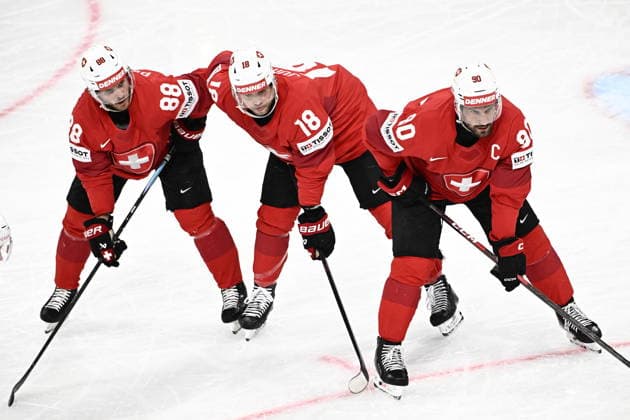 LKS 20260530 88 Christoph Bertschy, 18 Sven Jung and 90 Roman Josi during the 2026 IIHF Ice hockey, Eishockey World Championships semi-final match between Switzerland and Norway in Zurich on May 30, 2026. - RONI REKOMAA Zürich Switzerland Ckv81XMkeV0  Copyright: xRonixRekomaax Ckv81XMkeV0