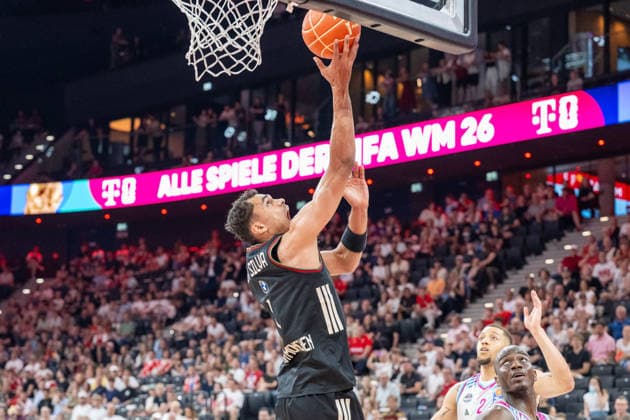 Justus Hollatz 21 FC Bayern Basketball throws a basket, FC Bayern Basketball vs Telekom Baskets Bonn, BBL, Semifinal 1, 30 05 2026 Munich Bavaria Germany Copyright: xkolbert-press UlrichxGamelx