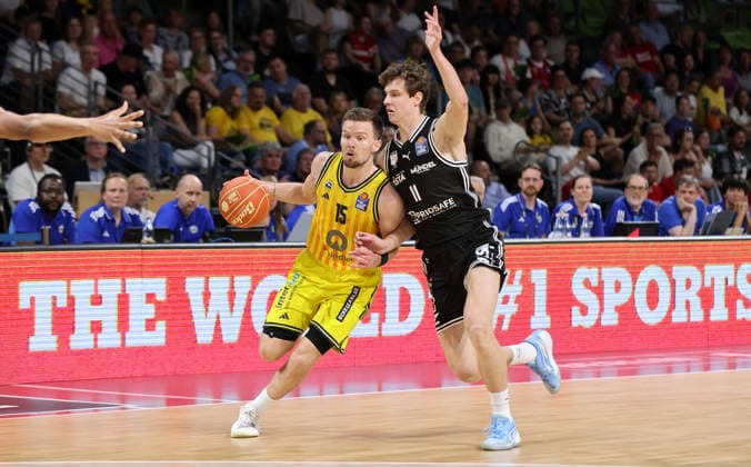 Martin Hermannsson on the ball, Richard Balint duel Game scene Action Sport Basketball BBL Bundesliga Mens Play Off Semi-Final 1 Game Season 2025 2026 30 05 2026 ALBA Berlin vs BMA365 Bamberg Baskets