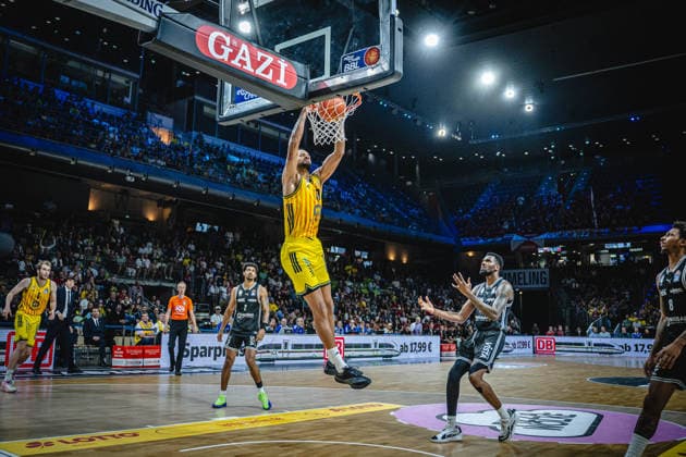 Basketball Berlin 30 05 2026 Season 2025 2026 EasyCredit BBL 1 Bundesliga Men, Men Playoffs Semifinal Game 1 Alba Berlin BMA365 Bamberg Baskets Norris Agbakoko Alba Berlin, No 17
