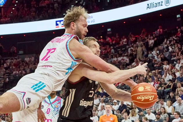 German Basketball Bundesliga BBL , FC Bayern Munich Basketball vs TELEKOM BASKETS Bonn, Munich FC Bayern Basketball, Bonn TELEKOM BASKETS, 2026 05 30 in Munich SAP Garden GIFFEY Niels FC Bayern Munich Basketball Small Forward SF Nr5 FCBB5 , JOSTMANN Melvin TELEKOM BASKETS Bonn Power Forward PF Nr12 BON12 sportworld Munich SAP Garden Bayern Germany