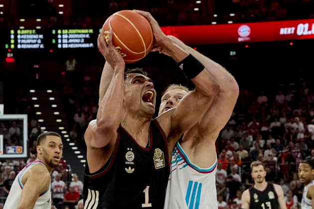 German Basketball Bundesliga BBL , FC Bayern Munich Basketball vs TELEKOM BASKETS Bonn, Munich FC Bayern Basketball, Bonn TELEKOM BASKETS, 2026 05 30 in Munich SAP Garden DA SILVA Oscar FC Bayern Munich Basketball Power Forward PF Nr1 FCBB1 , JOSTMANN Melvin TELEKOM BASKETS Bonn Power Forward PF Nr12 BON12 sportworld Munich SAP Garden Bayern Germany