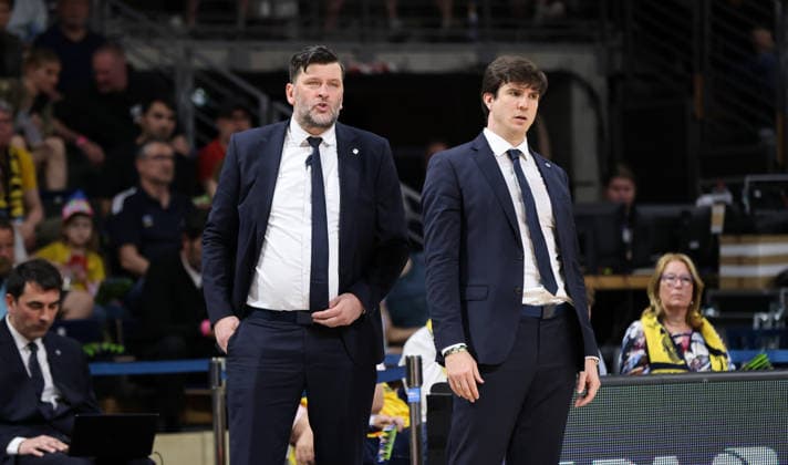 Co-coach Sebastian Trzcionka, coach Pedro Calles Action upper body Sport Basketball BBL Bundesliga Mens Play Off Semi-Final 1 Match Season 2025 2026 30 05 2026 ALBA Berlin vs BMA365 Bamberg Baskets