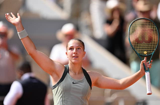 2026 French Open, Roland-Garros - Day 7 PARIS, FRANCE - MAY 30: Diane Parry of France celebrates after winning the match in the Women’s Singles third-round against Amanda Anisimova of the United States on Day Seven of the 2026 French Open at the Roland-Garros Complex in Paris on May 30, 2026. Mustafa Yalcin Anadolu Paris France. Editorial use only. Please get in touch for any other usage.  Copyright: x2026xAnadoluxMustafaxYalcinx