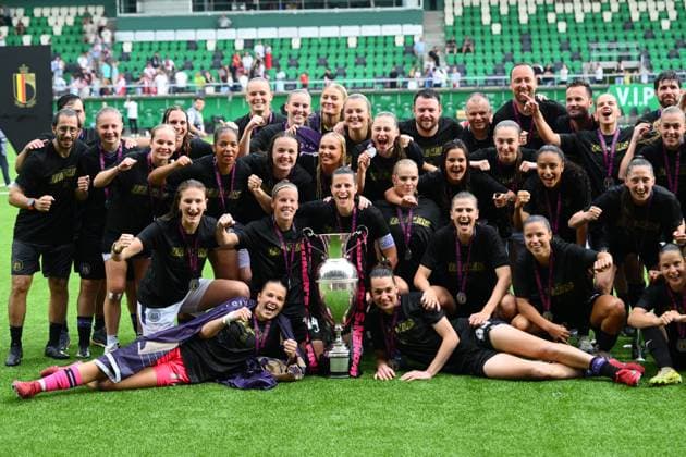 RSC Anderlecht v SV Zulte Waregem - Women s Cup Final LA LOUVIERE, BELGIUM - MAY 30 : Players of Anderlecht celebrates the victory after the RBFA Belgian Women s Cup final match between RSC Anderlecht and SV Zulte Waregem on May 30, 2026 in La Louviere, Belgium, 30 05 2026 La Louviere Belgium  Copyright: xVincentxKalutx