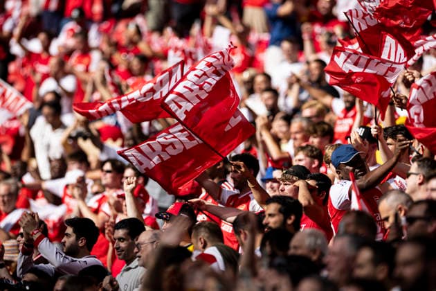 Football, CL, Final in Budapest, Paris St. Germain - FC Arsenal, The fans