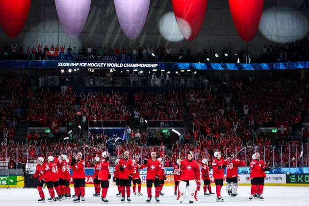 260530 Nino Niederreiter and Leonardo Genoni celebrates together with the team after the 2026 IIHF Ice Hockey World Championship semifinal match between Switzerland and Norway on May 30, 2026 in Zürich Photo Jesper Zerman BILDBYRAN kod JZ JZ0737 ishockey ice hockey ishockey vm 2026 vm 2026 iihf world championship semifinal semifinals switzerland schweiz norge norway bbeng  Copyright: JESPERxZERMAN BB260530JZ073