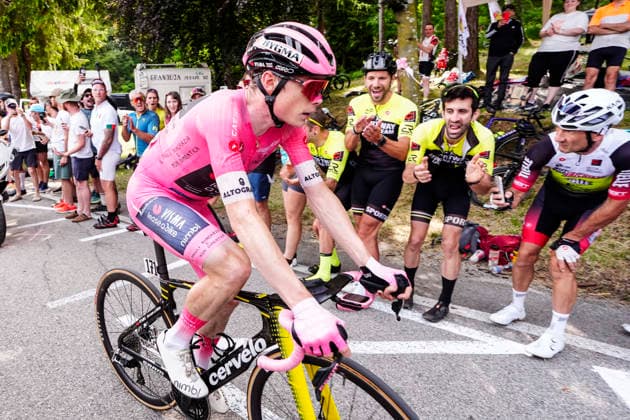 DenmarkÕs Jonas Vingegaard Hansen of Team Visma Lease A Bike during Stage 20 of the Giro dÕItalia, from Gemona del Friuli to Piancavallo, Italy, Saturday, May 30, 2026.  Copyright: xFabioxFerrari LaPressex