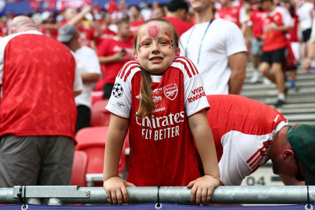 Paris Saint-Germain v Arsenal, UEFA Champions League Arsenal fan during the Paris Saint-Germain v Arsenal UEFA Champions League Final match at the Puskas Arena, Budapest, Hungary on 30 May 2026 Credit: Ian Stephen Every Second Media Editorial use only. All images are copyright Every Second Media Limited. No images may be reproduced without prior permission. Copyright: xIMAGO EveryxSecondxMediax ESM-2017-0018 IanxStephenx xEveryxSecondxMediax