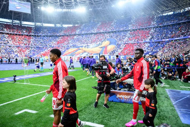 260530 Bukayo Saka of Arsenal ahead of the UEFA Champions League final match between Paris Saint Germain and Arsenal on May 30, 2026 in Budapest Photo Maxim Thore BILDBYRAN kod MT MT1056 fotboll football soccer fotball uefa champions league champions league paris saint germain arsenal bbeng  Copyright: MAXIMxTHORE BB260530MT056