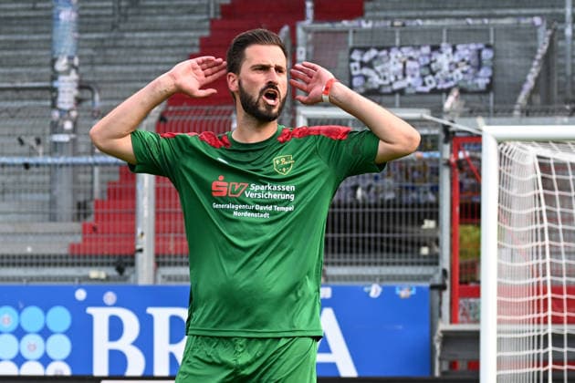 30 05 2026, xsvx, Football Langholz Cup 2026, v l Chris Küster Kreisliga Allstars Wiesbaden