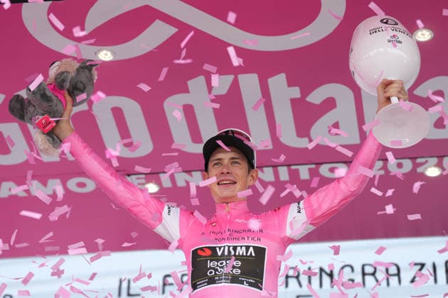 Denmark™s Jonas Vingegaard Hansen of Team Visma Lease A Bike (Pink jersey) winner of the stage on the podium during Stage 20 of the Giro d™Italia, from Gemona del Friuli to Piancavallo, Italy, Saturday,May 30, 2026.  Copyright: xSimonexSpadax xLaPressex