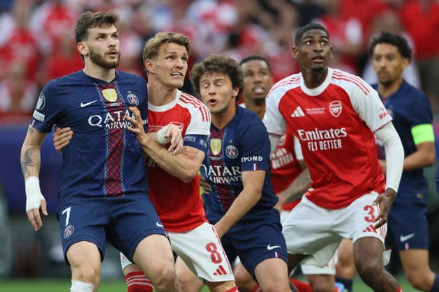 Paris Saint-Germain v Arsenal FC - UEFA Champions League Final 2026 Khvicha Kvaratskhelia of Paris Saint-Germain and Martin Odegaard of Arsenal challenge during the UEFA Champions League Final 2026 match between Paris Saint-Germain and Arsenal FC at Puskas Arena on May 30, 2026 in Budapest, Hungary. WARNING! This Photograph May Only Be Used For Newspaper And Or Magazine Editorial Purposes. May Not Be Used For Publications Involving 1 player, 1 Club Or 1 Competition Without Written Authorisation From Football DataCo Ltd. For Any Queries, Please Contact Football DataCo Ltd on +44 (0) 207 864 9121 Budapest Puskas Arena Hungary Hungary Copyright: xAllstarxPicturexLibraryxLtdx
