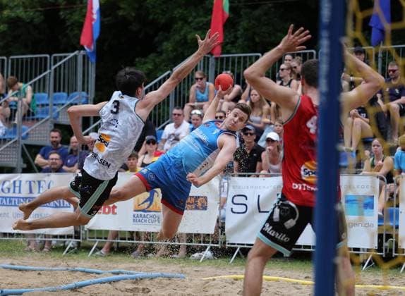 Germany Kelkheim Münster 30 05 2026 Beachhandball Hessen Karacho Beach Cup 2026 Die Otternasen BHC BADG Münster f l Erik Schmid Die Otternasen , Sören Kilp BHC Beach Da Gang Sport Karacho Beach Cup 2026