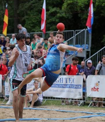 Germany Kelkheim Münster 30 05 2026 Beachhandball Hessen Karacho Beach Cup 2026 Die Otternasen BHC BADG Münster f l Erik Schmid Die Otternasen , Sören Kilp BHC Beach Da Gang Sport Karacho Beach Cup 2026