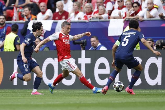 BUDAPEST - Vitinha of Paris Saint-Germain and Leandro Trossard of Arsenal FC during the UEFA Champions League Final between Paris Saint-Germain and Arsenal FC at Puskas ArÃ na on May 30, 2026, Budapest, Hungary. MAURICE VAN STEEN ANP UEFA Champions League Final 2026 2025-2026 xVIxANPxSportx xMauricexvanxSteenxIVx 559682289 originalFilename: 559682289.jpg