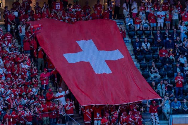 ZURICH, SWITZERLAND MAY 30 Swiss Fans displayed their big Swiss Flag prior to the 2026 IIHF Ice Hockey World Championship Switzerland game between Switzerland and Norway at Swiss Life Arena on May 30, 2026 in Zurich, Zurich Zurich Swiss Life Arena Zurich Switzerland Copyright: xJustPictures.ch JarixPestelaccix jp-en-EuSpIm-JP6_JAR_Switzerland_Norway_30May2026_00138