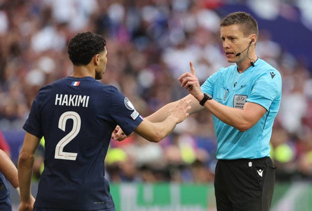 Siebert, Daniel Schiedsrichter , PSG Paris Saint Germain-Arsenal Champions League Finale , Fußball , in dem Puskas Arena Stadion , in Budapest , Ungarn . Mai 30 , 2026 . Photo by: Davide Elias IPA Photo Pressefoto DENL Copyright: xDavidexEliasx