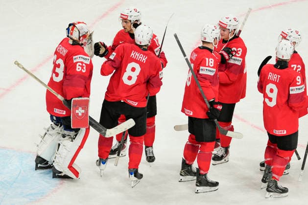ZURICH, SWITZERLAND MAY 30 Switzerland celebrates victory during the 2026 IIHF Ice Hockey World Championship Switzerland game between Switzerland and Norway at Swiss Life Arena on May 30, 2026 in Zurich, Zurich Zurich Swiss Life Arena Zurich Switzerland Copyright: xJustPictures.ch JarixPestelaccix jp-en-EuSpIm-JP6_JAR_Switzerland_Norway_30May2026_00155