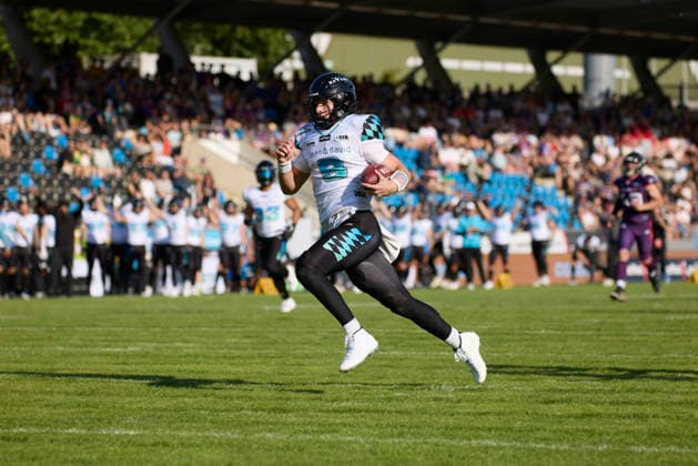 Frankfurt Galaxy Munich Ravens, American Football, European Football Alliance EFA , Season 2026, 30 05 2026 9 Russell Tabor QB, Munich Ravens with the touchdown in the match between Frankfurt Galaxy and Munich Ravens in the European Football Alliance EFA in Frankfurt am Main, Germany Hessen Germany PARatFGY_SCHRICK_DSK_8676