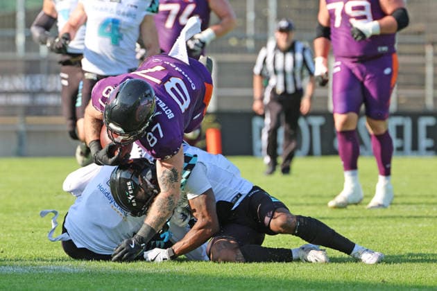 Tight End Adria Botella Moreno Frankfurt Galaxy Nr 87 successful , Frankfurt Galaxy Munich Ravens, American Football, EFA, The European Football Alliance, Season 2026, Bornheimer Hang, 30 05 2026, Frankfurt Bornheimer Hang Germany