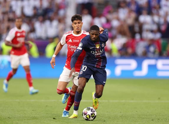 Budapest, Hungary, 30th May 2026. Dembele Ousmane of Paris Saint-Germain and Piero Hincapie of Arsenal during the Paris Saint Germain vs Arsenal UEFA Champions League Final match at Puskas Arena, Budapest. Picture credit should read: David Klein Sportimage EDITORIAL USE ONLY. No use with unauthorised audio, video, data, fixture lists, club league logos or live services. Online in-match use limited to 120 images, no video emulation. No use in betting, games or single club league player publications. SPI_103_DK_PSG_Arsenal SPI-4828-0102
