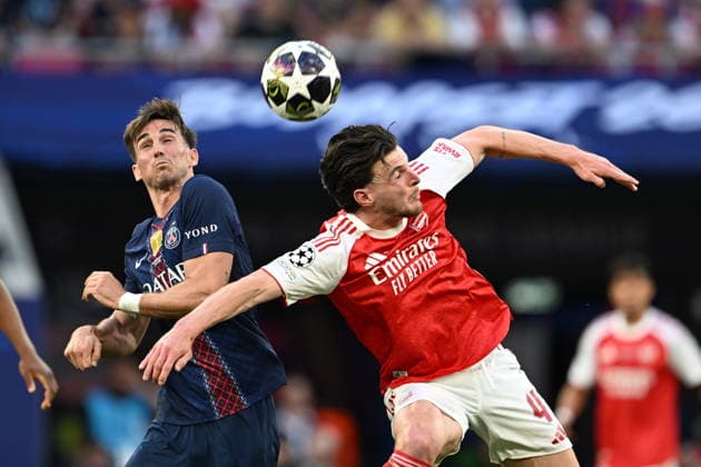 Paris Saint-Germain v Arsenal - UEFA Champions League final BUDAPEST, HUNGARY - MAY 30: Fabian Ruiz (L) of Paris Saint-Germain in action against Declan Rice (R) of Arsenal during the UEFA Champions League final match between Paris Saint-Germain (PSG) and Arsenal at Puskas Arena in Budapest, Hungary, on May 30, 2026. Halil Sagirkaya Anadolu Budapest Hungary. Editorial use only. Please get in touch for any other usage.  Copyright: x2026xAnadoluxHalilxSagirkayax
