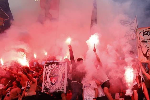BUDAPEST - Paris Saint-Germain fans celebrate their teams first goal during the UEFA Champions League final between Paris Saint-Germain and Arsenal FC at Puskas ArÃ na on May 30, 2026, Budapest, Hungary. MAURICE VAN STEEN ANP UEFA Champions League Final 2026 2025-2026 xVIxANPxSportx xMauricexvanxSteenxIVx 559687544 originalFilename: 559687544.jpg