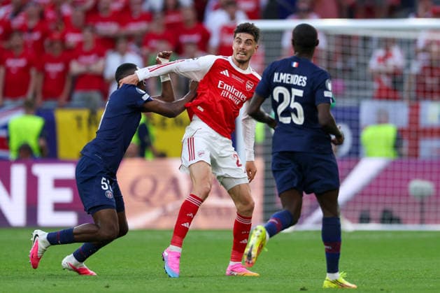 BUDAPEST, HUNGARY - MAY 30: Willian Pacho of Paris Saint-Germain, Kai Havertz of Arsenal, Nuno Mendes of Paris Saint-Germain during the UEFA Champions League 2026 Final between Paris Saint-Germain and Arsenal FC at Puskas Arena on May 30, 2026 in Budapest, Hungary.  Copyright: xRenexNijhuis MBxMediax