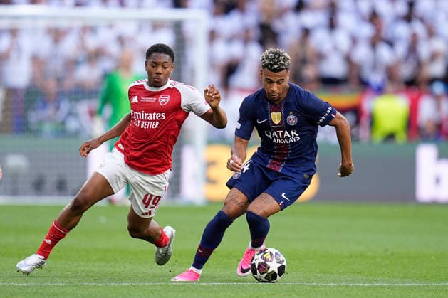 May 30, 2026, Budapest, Budapest, Hungary: Desire Doue of Paris Saint Germain and Myles Lewis-Skelly of Arsenal FC in action during the UEFA Champions League Final 2026 match between Paris Saint-Germain and Arsenal FC at Puskas Arena on May 30, 2026 in Budapest, Hungary. Budapest Hungary - ZUMAa181 20260530_zaa_a181_102 Copyright: xDennisxAgyemanx