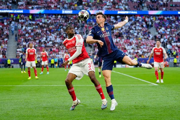 Paris Saint-Germain v Arsenal FC - UEFA Champions League Final 2026 Cristhian Mosquera centre-back of Arsenal and Spain and Fabian Ruiz central midfield of PSG and Spain battle for the ball during the UEFA Champions League Final 2026 match between Paris Saint-Germain and Arsenal FC at Puskas Arena on May 30, 2026 in Budapest, Hungary. Budapest Hungary  Copyright: xJosexBretonx originalFilename:bretonhernandez-parissai260530_np8My.jpg