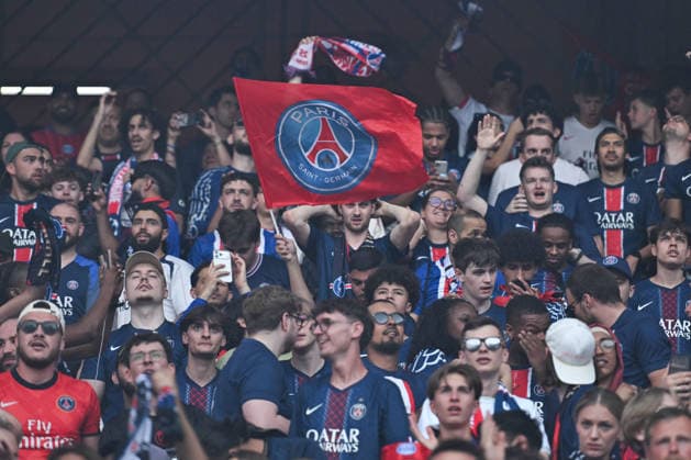 Champions League PSG vs Arsenal in Paris - FA Paris Saint-Germain’s supporters attend a live diffusion of the UEFA Champions League final football match between Paris Saint-Germain and Arsenal FC in Budapest, at the Parc des Princes Stadium in Paris on May 30, 2026. Photo by Firas Abdullah ABACAPRESS.COM Paris Ile-de-France France  Copyright: xAbdullahxFiras ABACAx