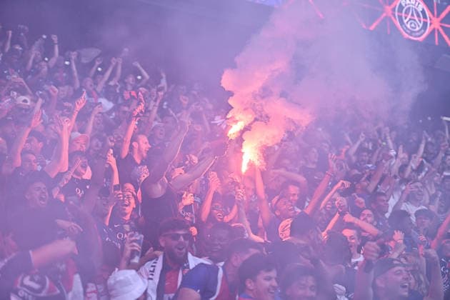 Champions League PSG vs Arsenal in Paris - FA Paris Saint-Germain’s supporters attend a live diffusion of the UEFA Champions League final football match between Paris Saint-Germain and Arsenal FC in Budapest, at the Parc des Princes Stadium in Paris on May 30, 2026. Photo by Firas Abdullah ABACAPRESS.COM Paris Ile-de-France France  Copyright: xAbdullahxFiras ABACAx
