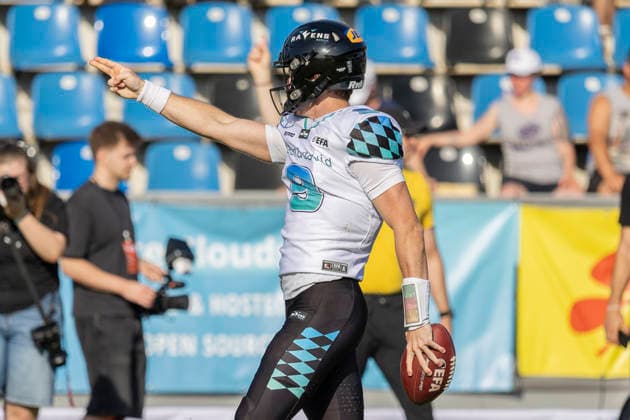 EFA European Football Alliance Frankfurt Galaxy Munich Ravens, 30 05 2026 Russell Tabor Munich Ravens 9 with the football in his hand after running for the new first down 1st Down, Frankfurt Galaxy Munich Ravens, Frankfurt, PSD Bank Arena, 30 5 2026 Copyright: xBEAUTIFULxSPORTS Gawlikx