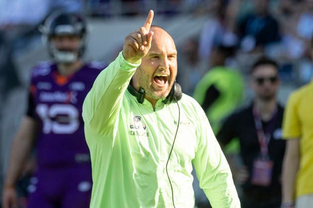 EFA European Football Alliance Frankfurt Galaxy Munich Ravens, 30 05 2026 Thomas Kösling Head Coach Frankfurt Galaxy shouts something to a referee and shows first down, Frankfurt Galaxy Munich Ravens, Frankfurt, PSD Bank Arena, 30 5 2026 Copyright: xBEAUTIFULxSPORTS Gawlikx