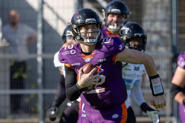 EFA European Football Alliance Frankfurt Galaxy Munich Ravens, 30 05 2026 Ethan Garbers Frankfurt Galaxy 12 runs the ball himself, Frankfurt Galaxy Munich Ravens, Frankfurt, PSD Bank Arena, 30 5 2026 Copyright: xBEAUTIFULxSPORTS Gawlikx