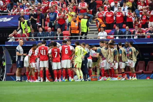30 05 2026, xzstx, Football UEFA Champions League Final 2026, Paris St Germain FC Arsenal London v l Symbol Photo, Symbol Image, Symbol Drinking Break Arenal DFL DFB REGULATIONS PROHIBIT ANY USE OF PHOTOGRAPHS as IMAGE SEQUENCES and or QUASI VIDEO Budapest