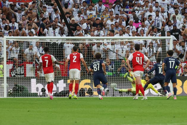 30 05 2026, xzstx, Football UEFA Champions League Final 2026, Paris St Germain FC Arsenal London v l Ousmane Dembele Paris, 10 schiesst Tor, Torschuetze, erzielt Tor, Treffer, scores the goal 1 1 Elfmeter DFL DFB REGULATIONS PROHIBIT ANY USE OF PHOTOGRAPHS as IMAGE SEQUENCES and or QUASI VIDEO Budapest