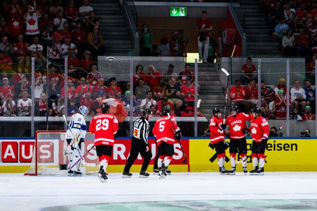 260530 Robert Thomas of Canada celebrates after 1 1 during the 2026 IIHF Ice Hockey World Championship semifinal match between Canada and Finland on May 30, 2026 in Zürich Photo Jesper Zerman BILDBYRAN kod JZ JZ0738 ishockey ice hockey ishockey vm 2026 vm 2026 iihf world championship semifinal semifinals kanada canada finland bbeng  Copyright: JESPERxZERMAN BB260530JZ096