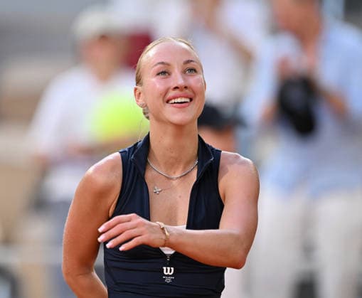 2026 French Open, Roland-Garros - Day 7 PARIS, FRANCE - MAY 30: Anastasia Potapova of Austria celebrates after winning the match against Coco Gauff of United States during their Women s Singles third round match on Day Seven of the 2026 French Open at the Roland-Garros Complex in Paris on May 30, 2026. Mustafa Yalcin Anadolu Paris France. Editorial use only. Please get in touch for any other usage.  Copyright: x2026xAnadoluxMustafaxYalcinx