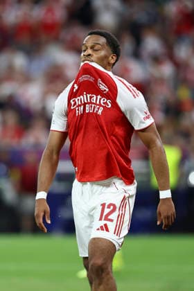 Paris Saint-Germain v Arsenal, UEFA Champions League Arsenal defender Jurrien Timber (12) reacts and gestures during the Paris Saint-Germain v Arsenal UEFA Champions League Final match at the Puskas Arena, Budapest, Hungary on 30 May 2026 Credit: Ian Stephen Every Second Media Editorial use only. All images are copyright Every Second Media Limited. No images may be reproduced without prior permission. Copyright: xIMAGO EveryxSecondxMediax ESM-2017-0091 IanxStephenx xEveryxSecondxMediax