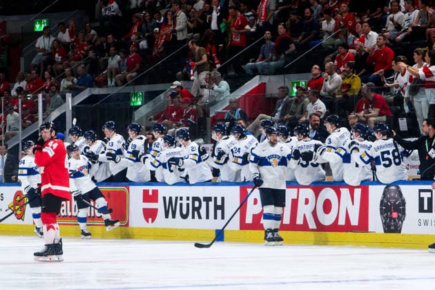 260530 Alexander Barkov of Finland celebrates after 2 2 during the 2026 IIHF Ice Hockey World Championship semifinal match between Canada and Finland on May 30, 2026 in Zurich Photo Jesper Zerman BILDBYRAN kod JZ JZ0738 ishockey ice hockey ishockey vm 2026 vm 2026 iihf world championship semifinal semifinals kanada canada finland bbeng  Copyright: JESPERxZERMAN BB260530JZ106