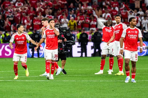260530 Players of Arsenal looks dejected after the UEFA Champions League final match between Paris Saint Germain and Arsenal on May 30, 2026 in Budapest Photo Maxim Thore BILDBYRAN kod MT MT1056 fotboll football soccer fotball uefa champions league champions league paris saint germain arsenal bbeng depp  Copyright: MAXIMxTHORE BB260530MT214