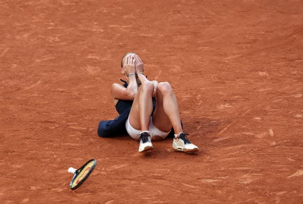 Russian Anastasia Potapova plays against US Coco Gauff during their third-round match at the French Tennis Open in Roland Garros in Paris, France, on Saturday, May 30, 2026. Potapova beat Gauff, the title holder, 4-6, 7-6, 6-4.  PAR20260530146 MAYAxVIDON-WHITE