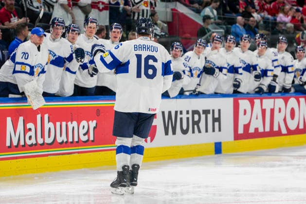 ZURICH, SWITZERLAND MAY 30 Aleksander Barkov of Finland celebrates his goal during the 2026 IIHF Ice Hockey World Championship Switzerland game between Canada and Finland at Swiss Life Arena on May 30, 2026 in Zurich, Zurich Zurich Swiss Life Arena Zurich Switzerland Copyright: xJustPictures.ch JarixPestelaccix jp-en-EuSpIm-JP6_JAR_Canada_Finland_30May2026_00119